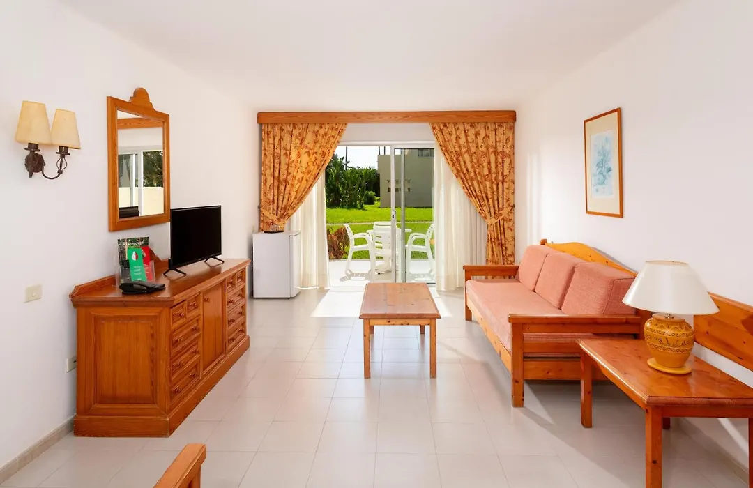 Hotel Riu Oliva Beach Resort-1